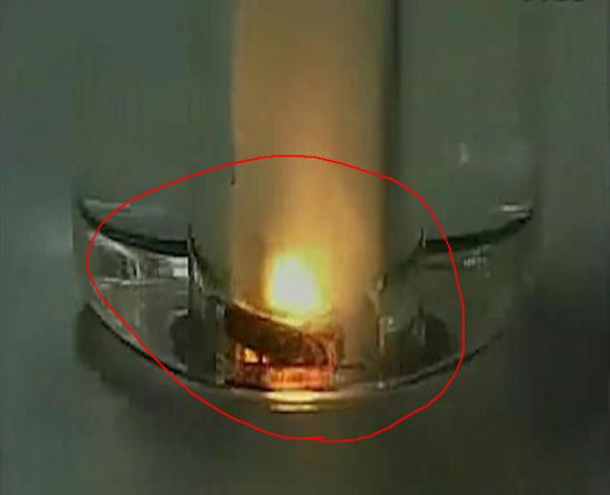 为什么白磷能在水中燃烧_初三化学